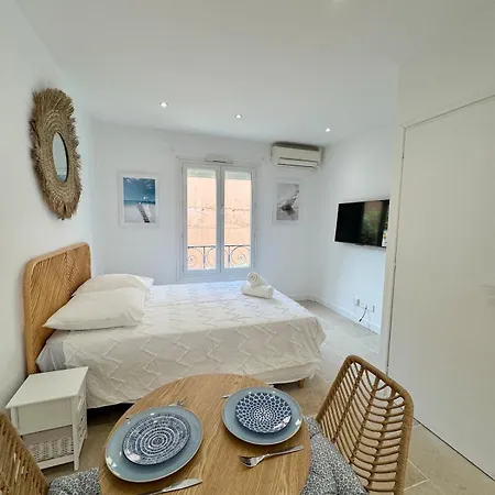 Apartment Le Cocon Mediterraneen Refait A Neuf, Climatise, A 300m Des Plages