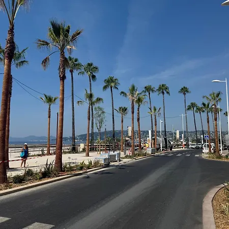 Apartment Le Cocon Mediterraneen Refait A Neuf, Climatise, A 300m Des Plages